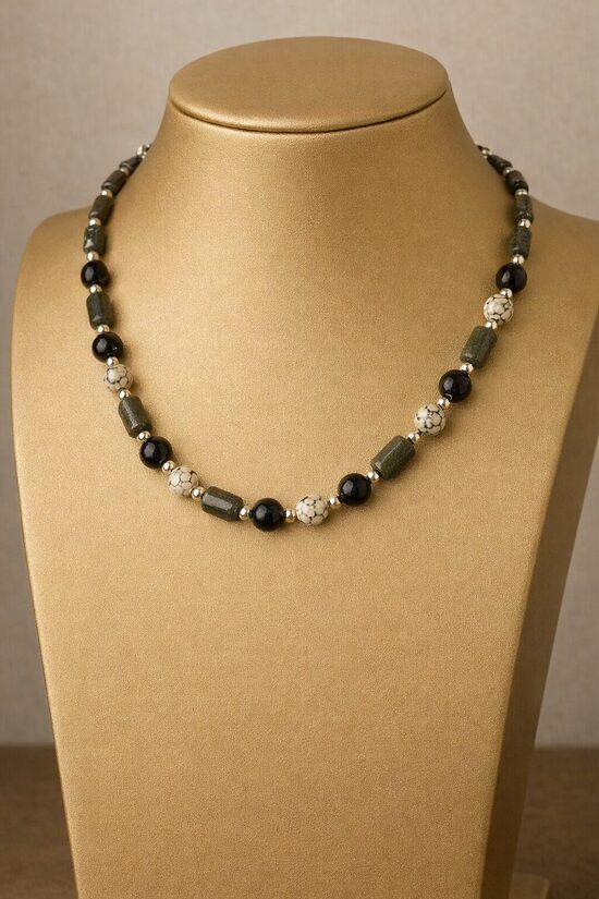 Dabīgo pērļu kaklarta "Mežonīgā Dvēsele"